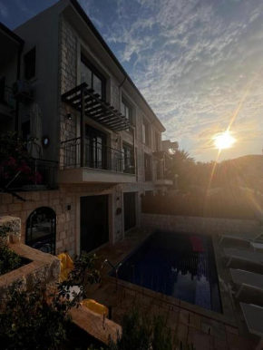 Villa Huzur mit Meerblick und Privatpool